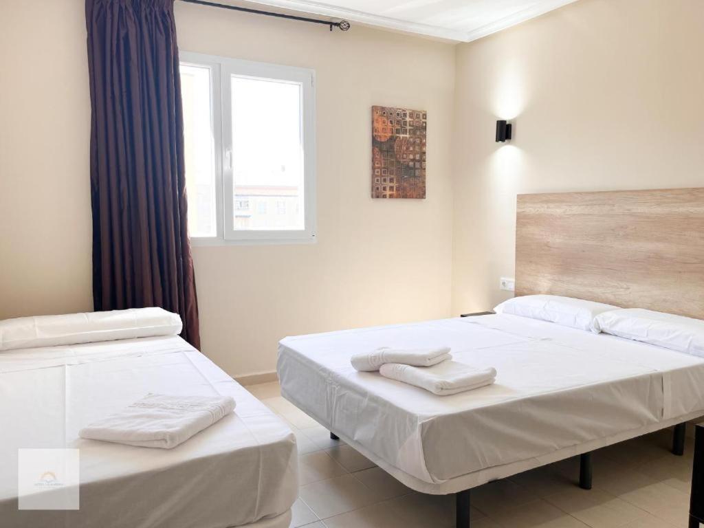 La Mariña Hotel Marina Elche מראה חיצוני תמונה