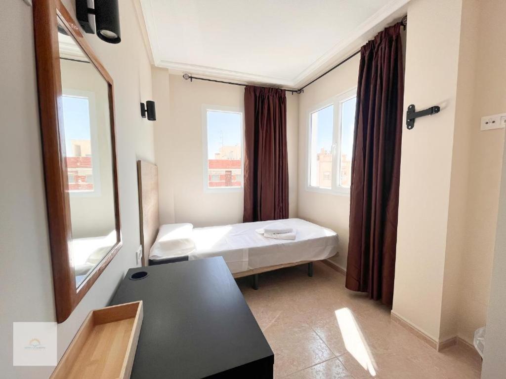 La Mariña Hotel Marina Elche מראה חיצוני תמונה